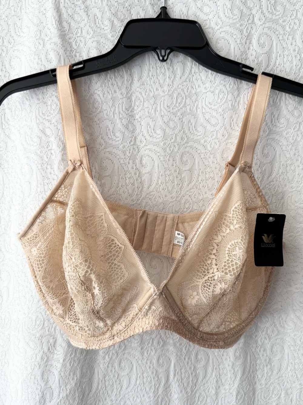 Wacoal Halo Lace Underwire Bra Womens 38DDD Beige Full Coverage Lace